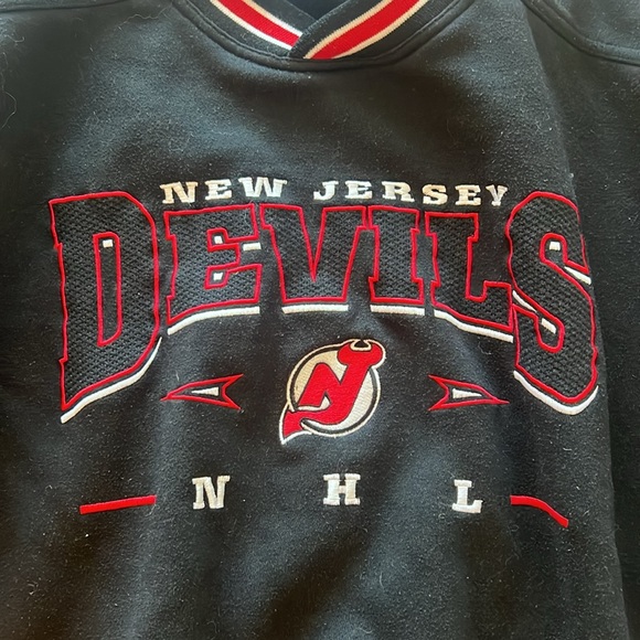 Vintage New Jersey Devils Hockey Sweatshirt - Picture 2 of 6